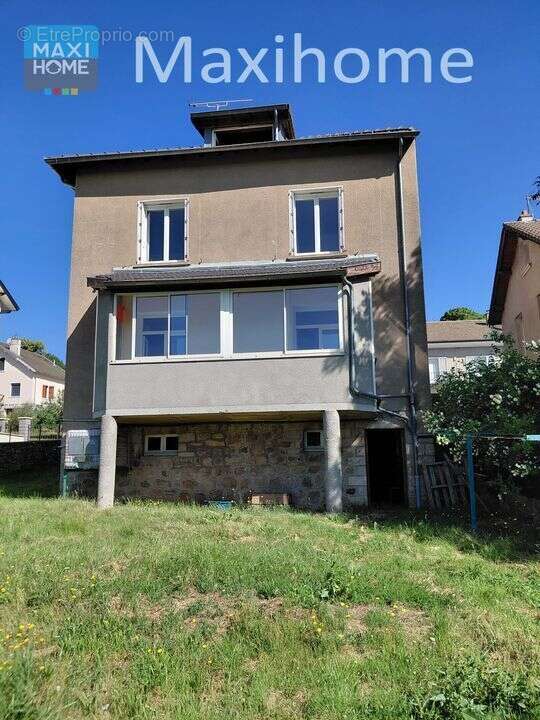 Maison familiale lumineuse avec jardin et fort potentiel - photo 3
