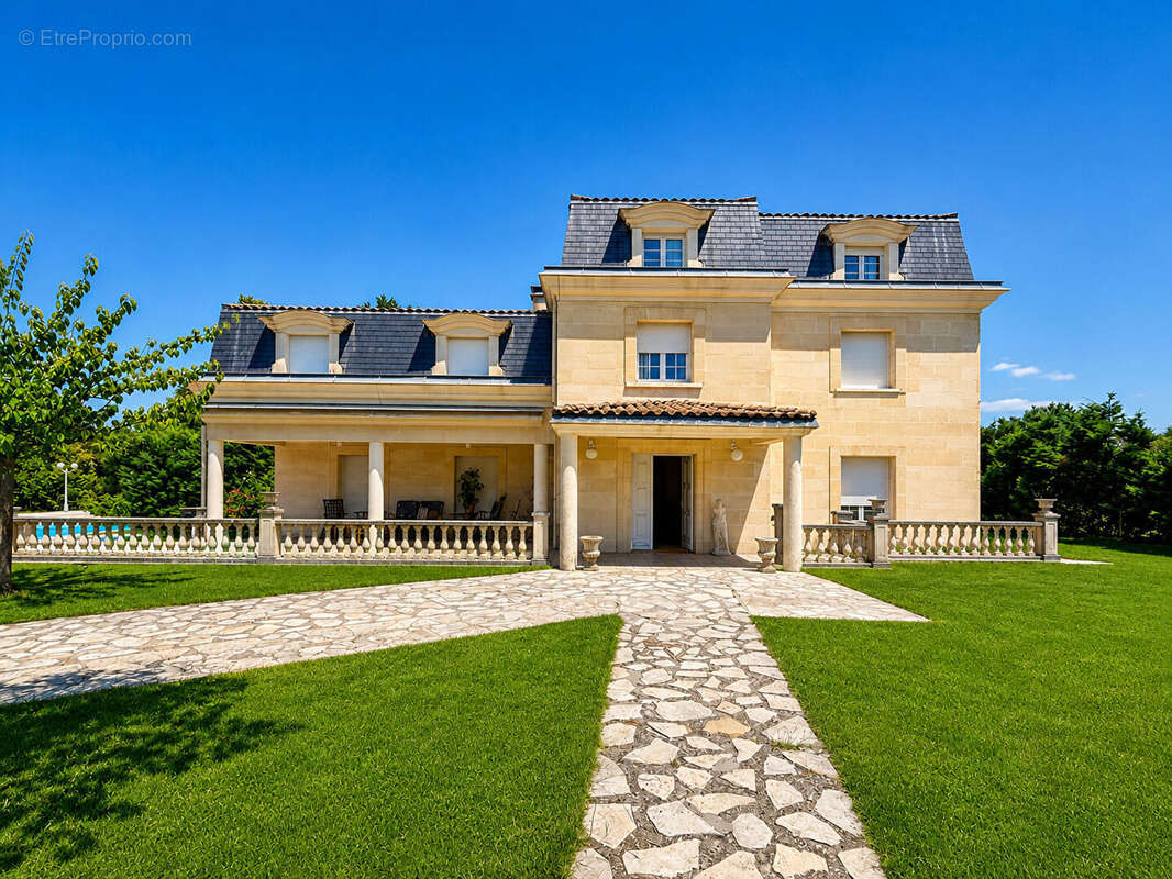 Maison à PESSAC