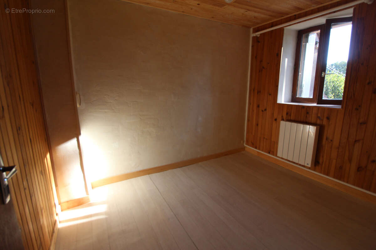 Maison à ENTRAINS-SUR-NOHAIN