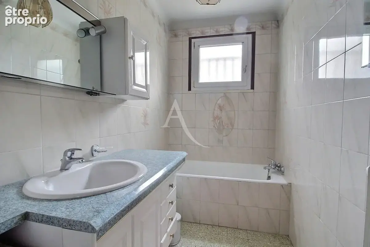 Maison familiale de 140m² dans le quartier de la marnière à Maurepas - photo 4