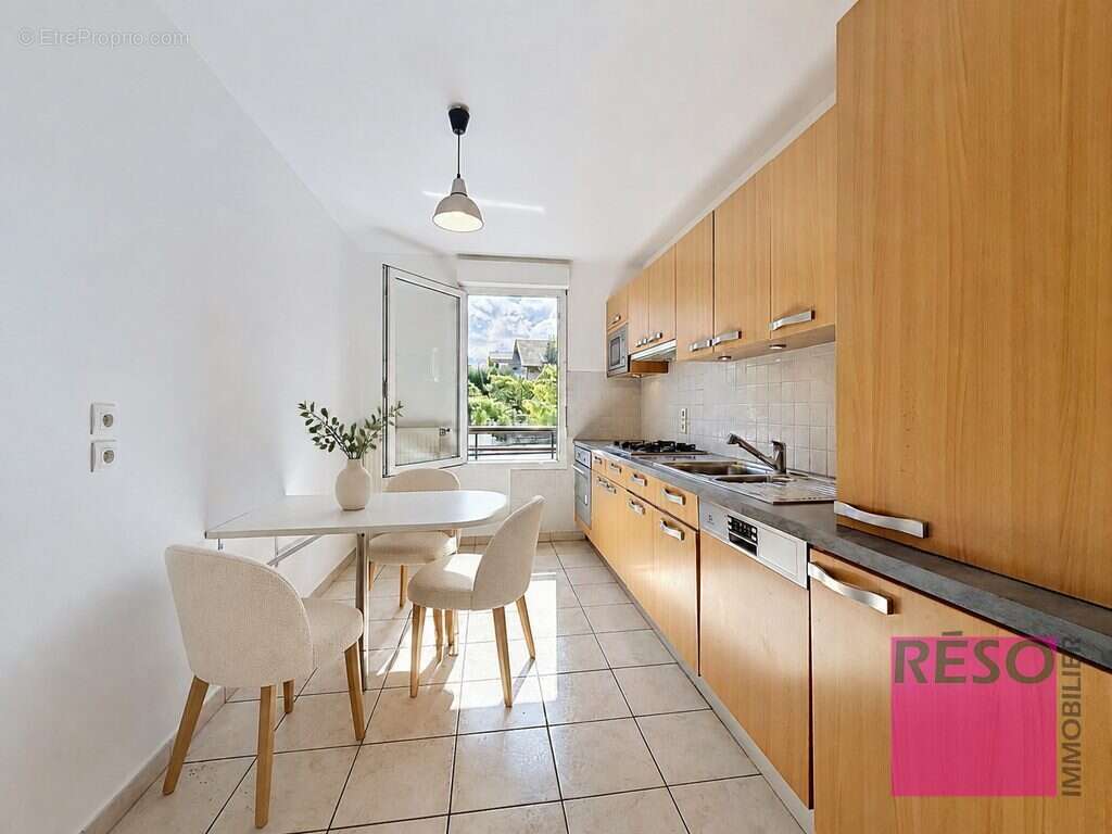 Appartement à VILLE-LA-GRAND