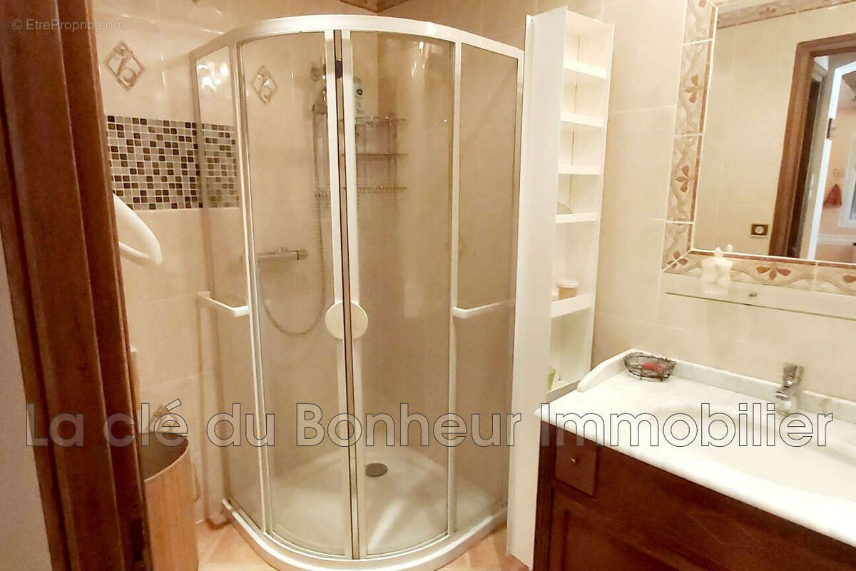 Maison à ALLEMAGNE-EN-PROVENCE