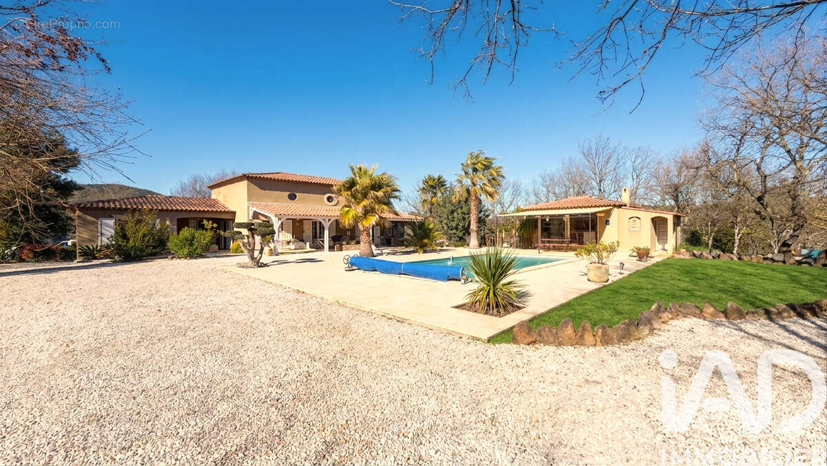 Photo 2 - Maison à BESSE-SUR-ISSOLE