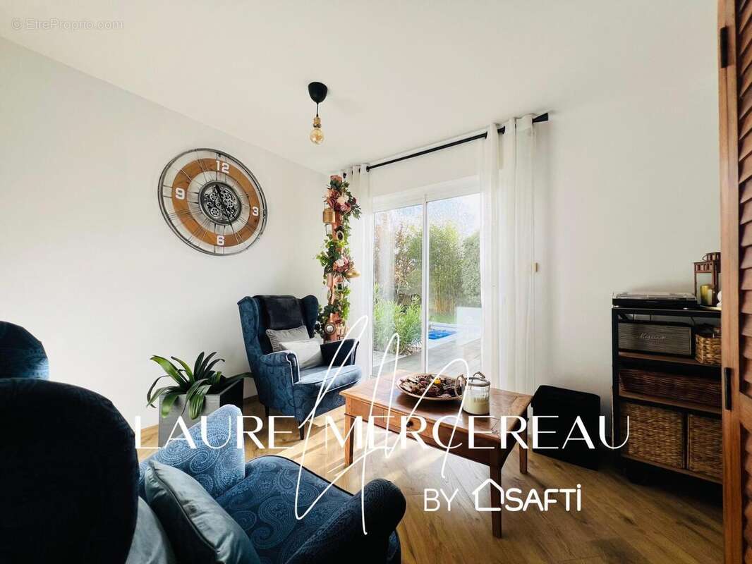 Photo 4 - Maison à SAINT-ETIENNE-DU-BOIS