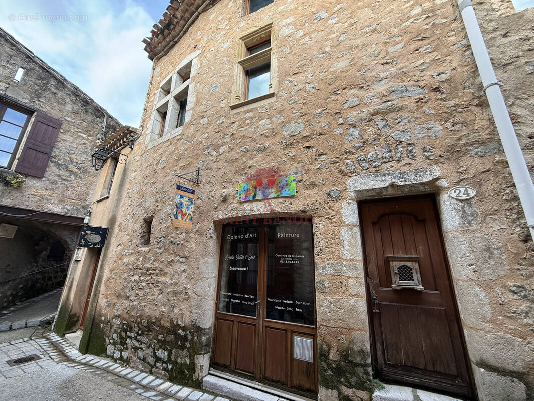 Maison à SAINT-GUILHEM-LE-DESERT