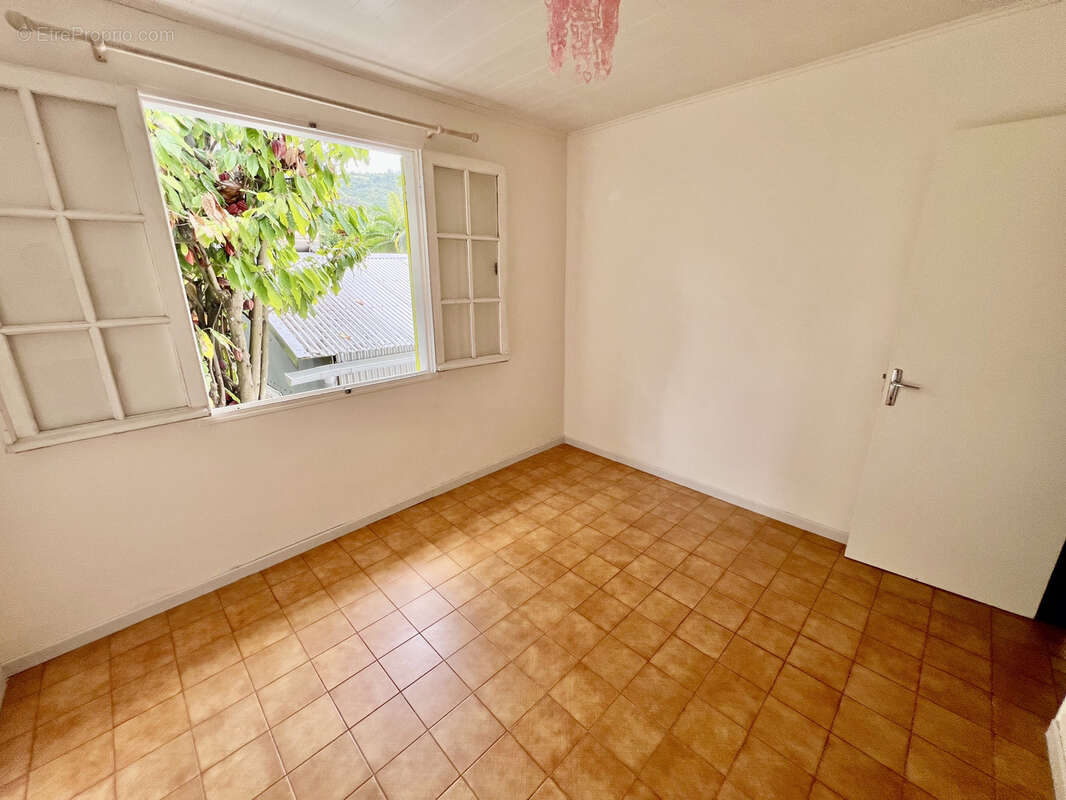 Maison à ENTRE-DEUX