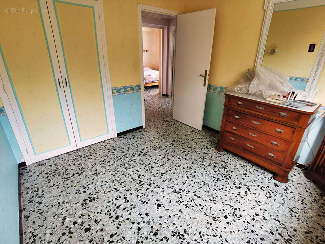 Villa 4 faces, F5, 110m² habitables + garage 77m² à Villelongue De La Salanque - photo 14