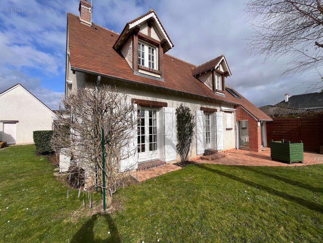 Maison à SAINT-DENIS-EN-VAL