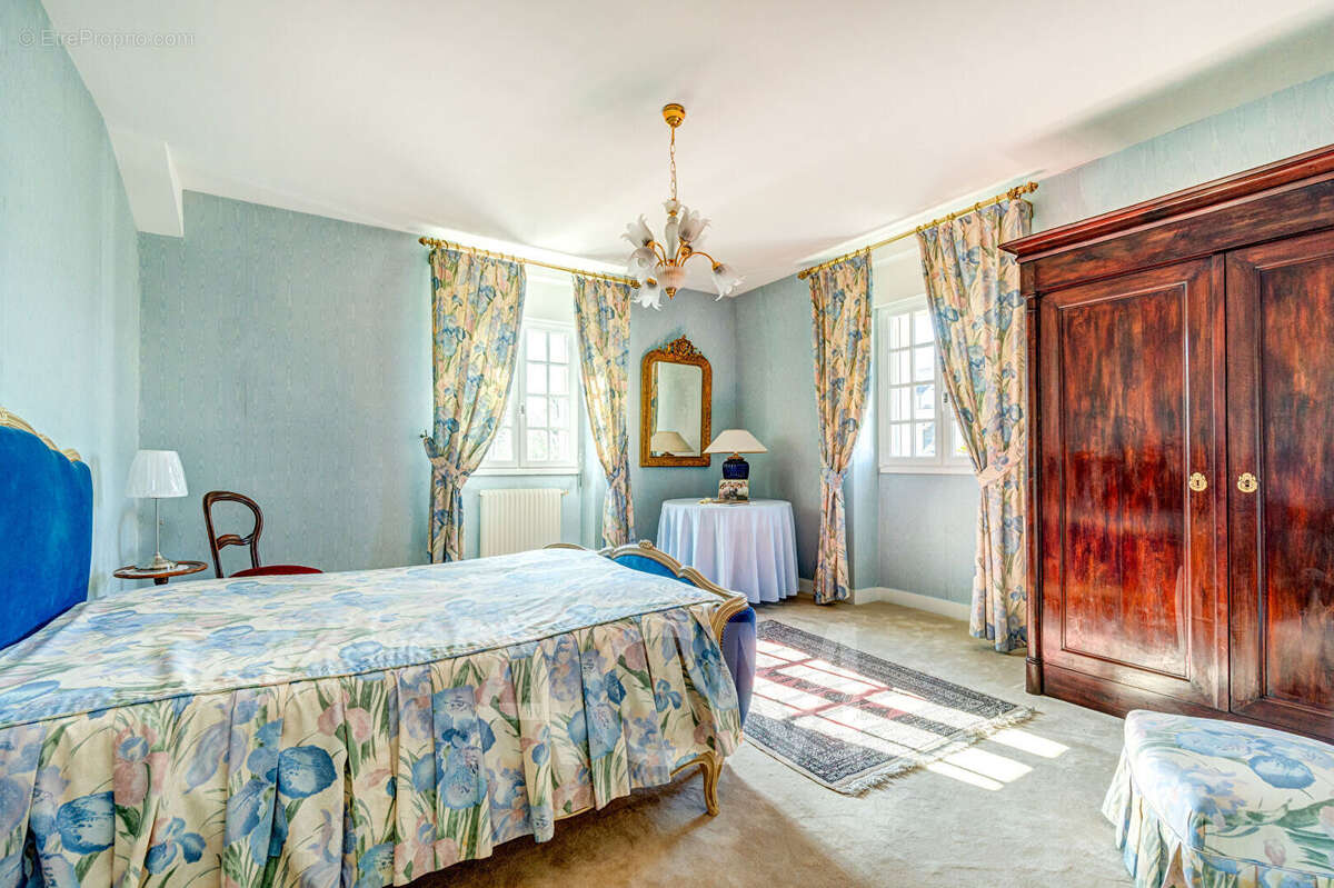 Maison à MAISONS-LAFFITTE