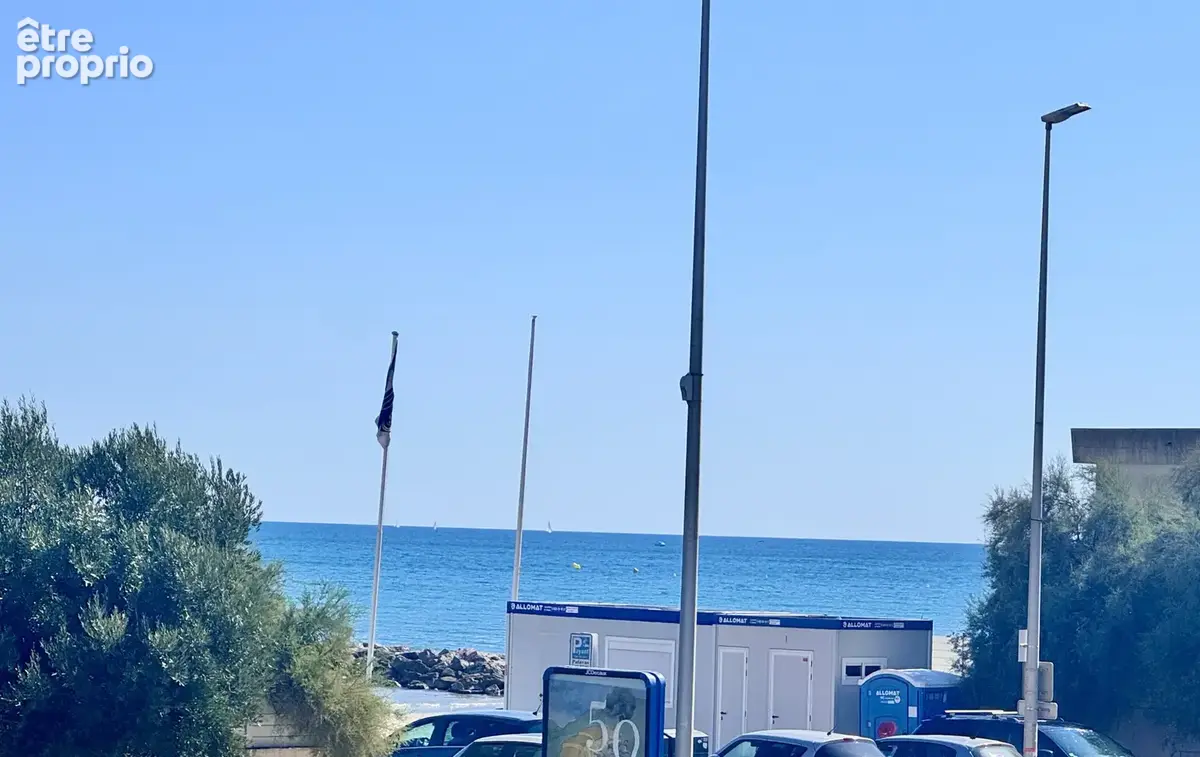Palavas studio renové parking et terrasse bord de mer - photo 12