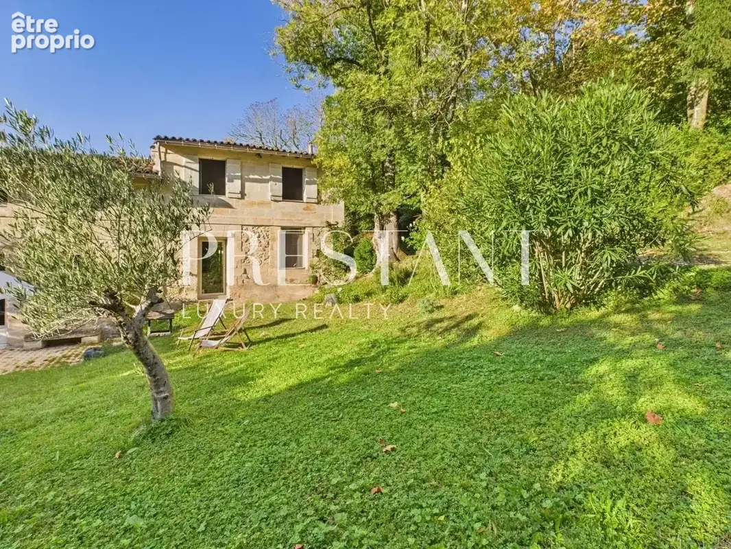 Exclusivite - bouliac - dependance historique xviie siécle - 230 m² - jardin paysager 2100 m2 - calme & prestige - photo 2