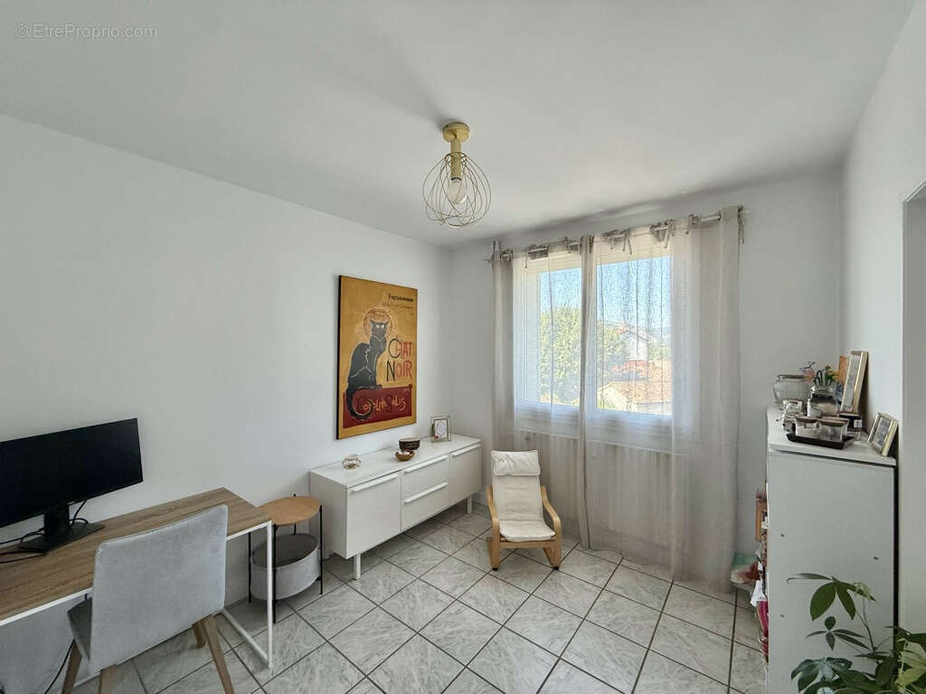 Appartement à BOURG-LES-VALENCE