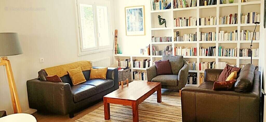 Maison à MONTELIMAR