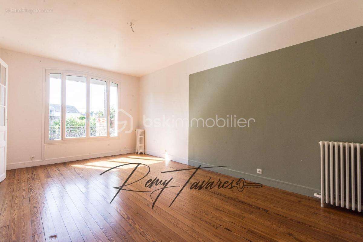 EXCLUSIVITÉ - Elégante Maison en Pierre de Meulière avec Grand Jardin - 5 min à pied de la Gare - photo 5