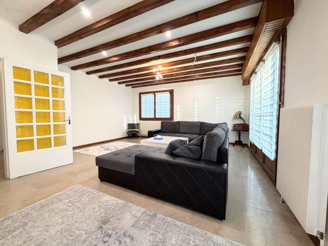 Maison à LES FORGES