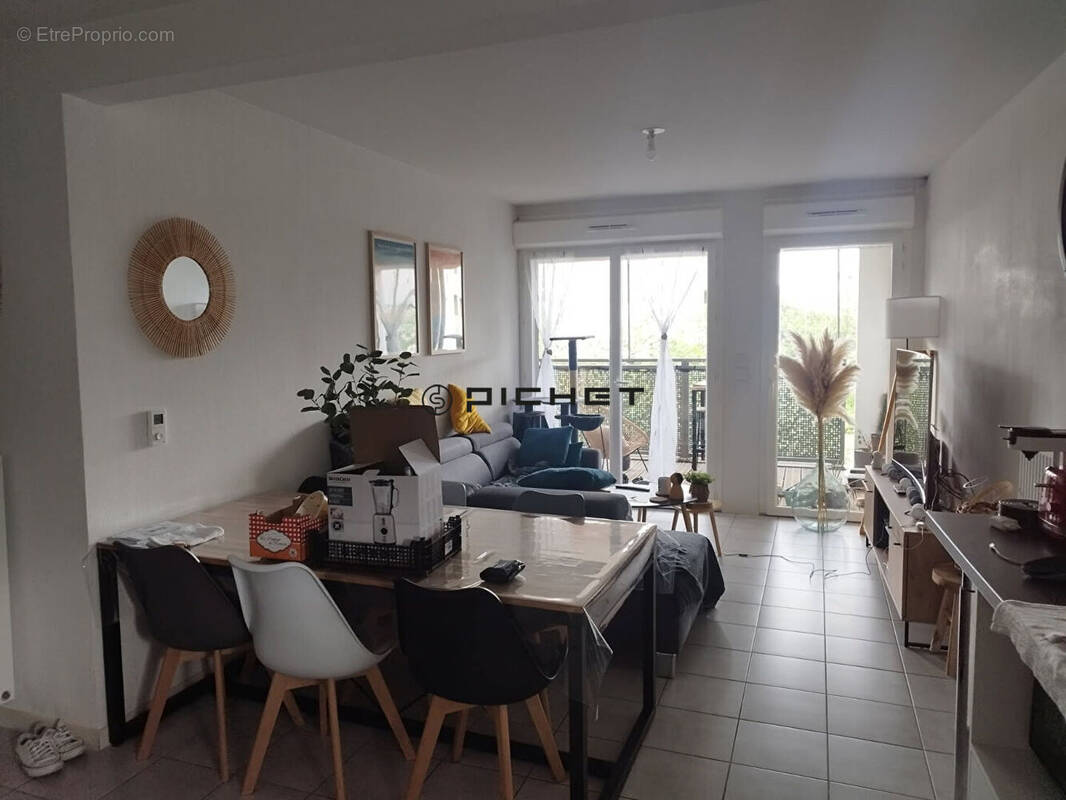 Appartement à VILLENAVE-D'ORNON