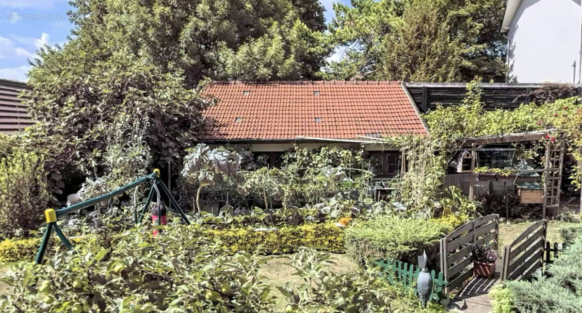 Maison à CHAMPS-SUR-MARNE