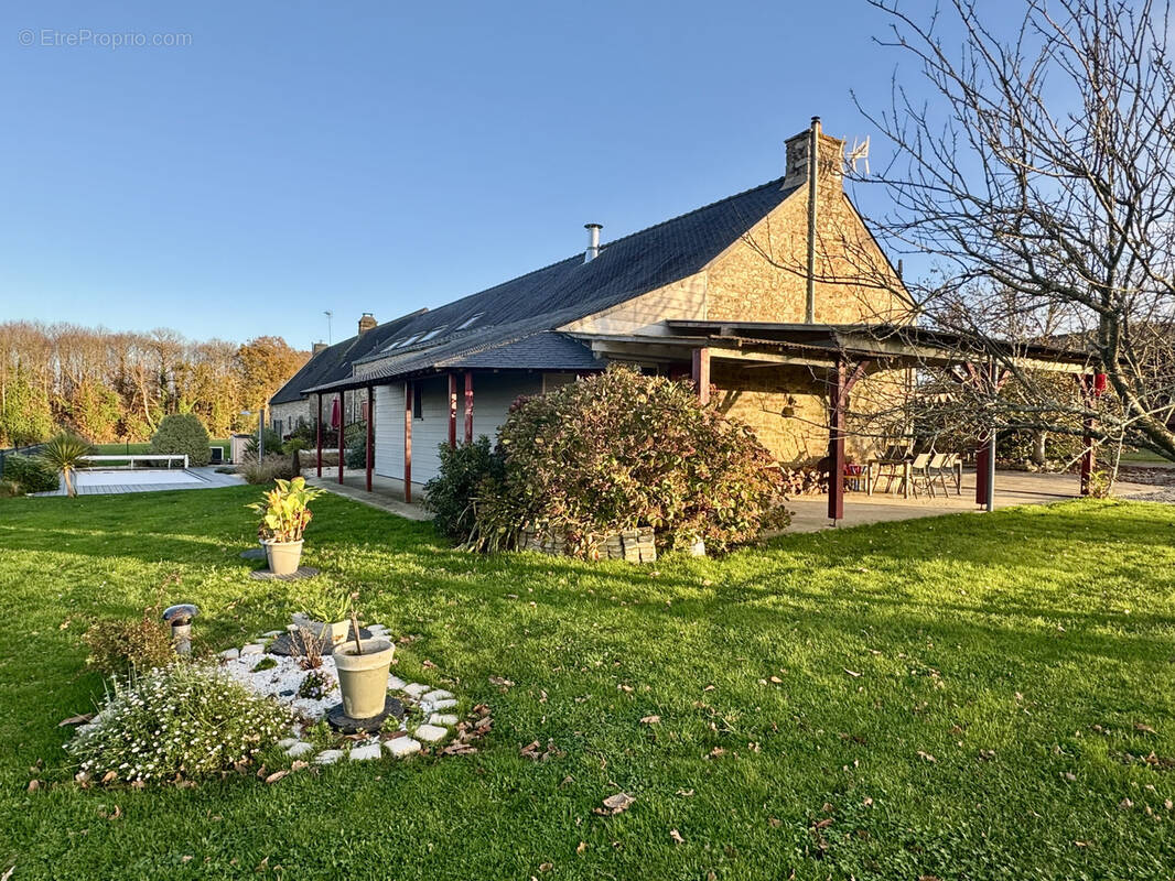 Maison à PEAULE