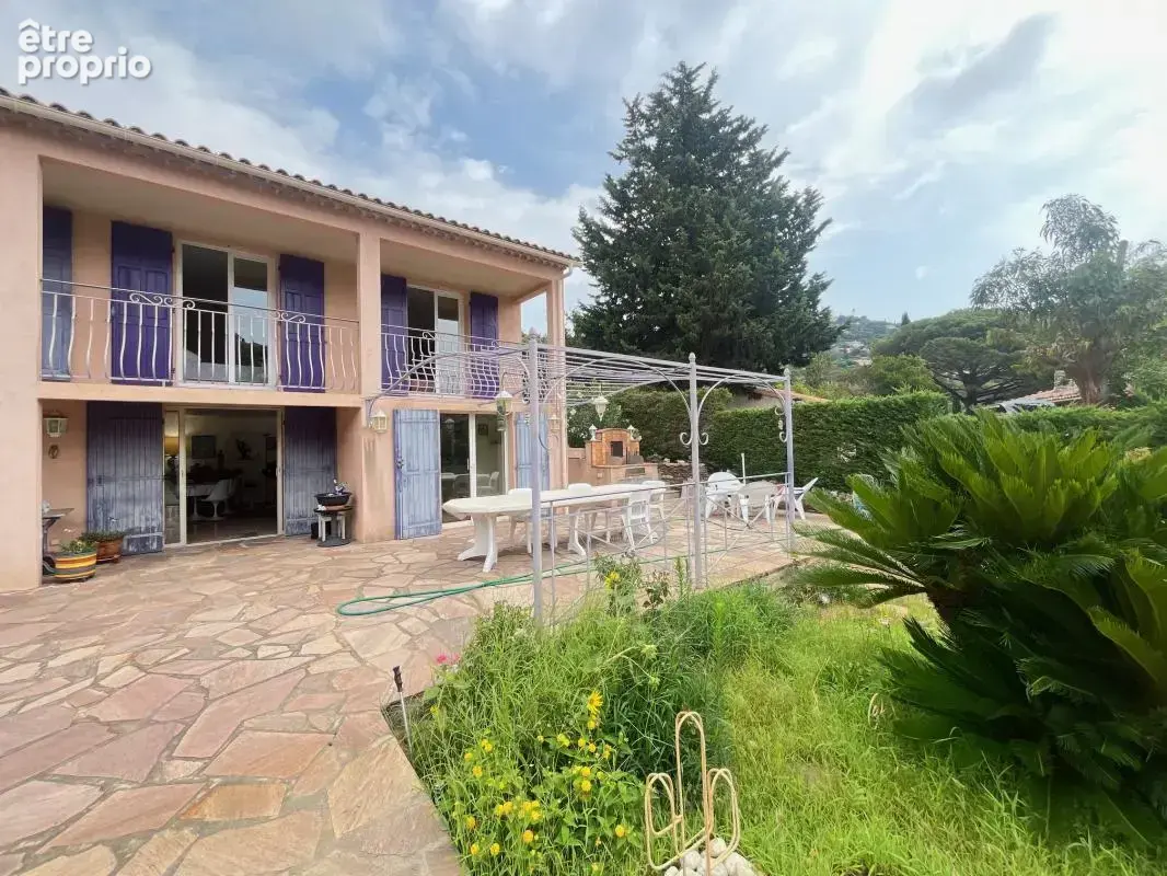 A vendre maison 6 pieces 83240 cavalaire sur mer - photo 3