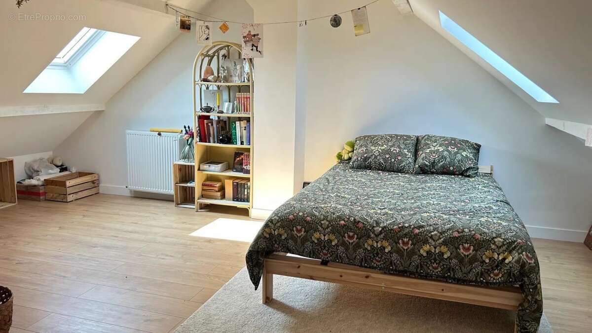 Maison à LA CHAPELLE-GAUTHIER