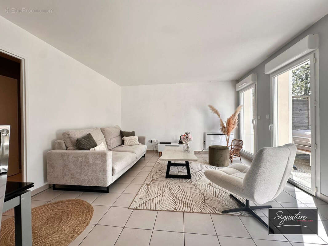Appartement à PLAILLY