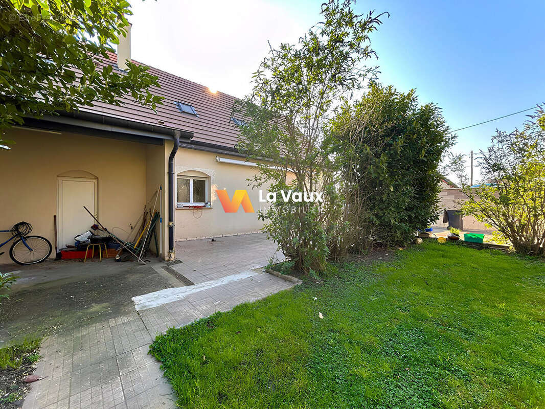 Maison à NEUVES-MAISONS