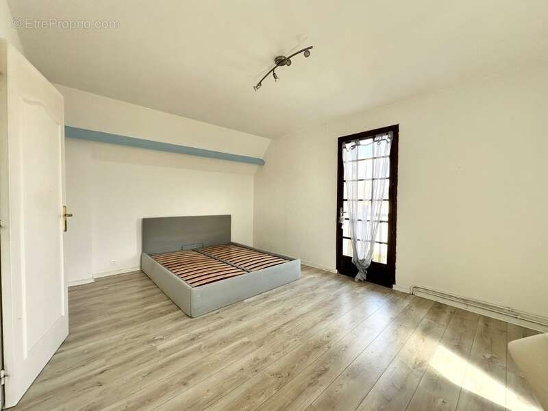 Maison à LA SAUSSAYE