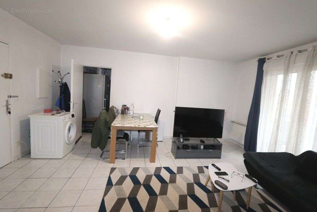 Appartement à LIVRY-GARGAN
