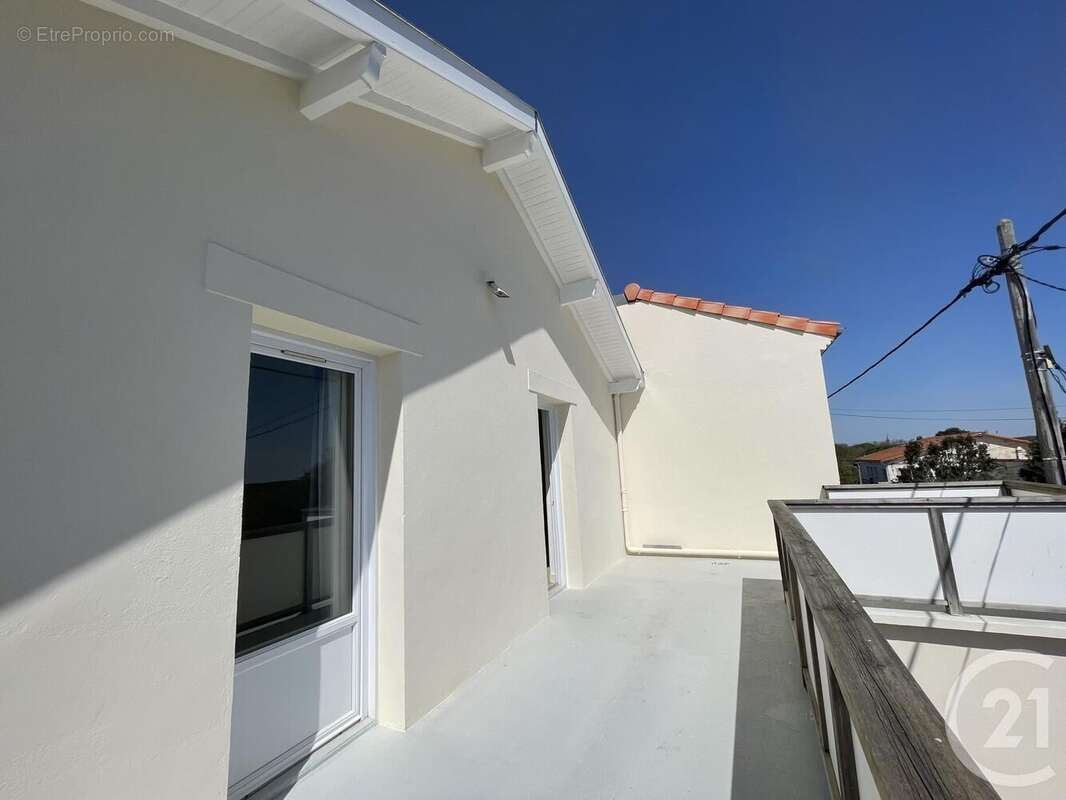 Maison à SAINT-GEORGES-DE-DIDONNE