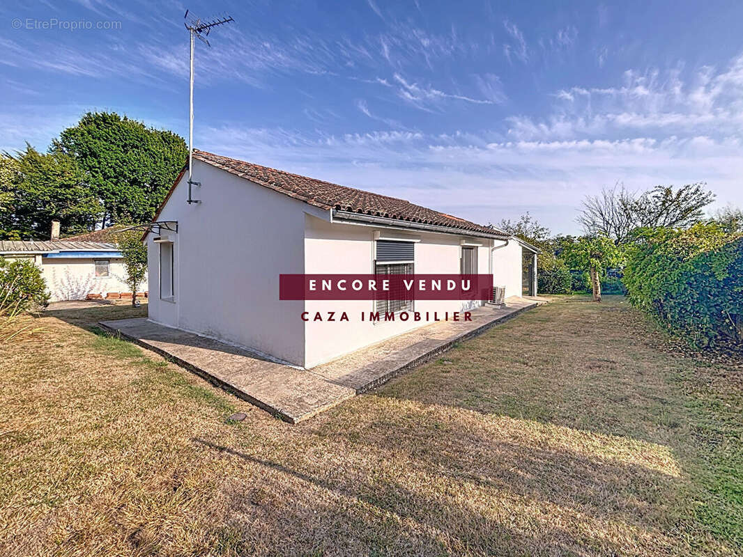Maison à CAMARSAC