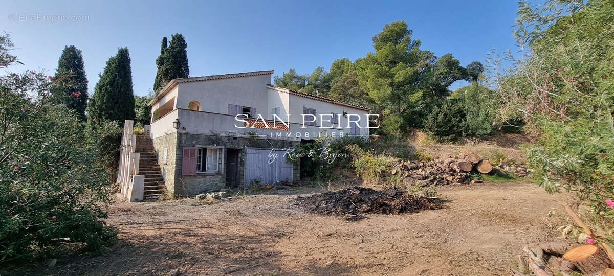 Maison à LES ISSAMBRES