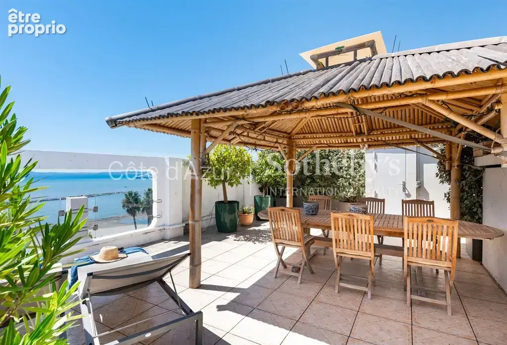 Saint Laurent du Var, penthouse 3 pièces de 88 m² avec 115 m² de terrasses et vue mer - photo 7