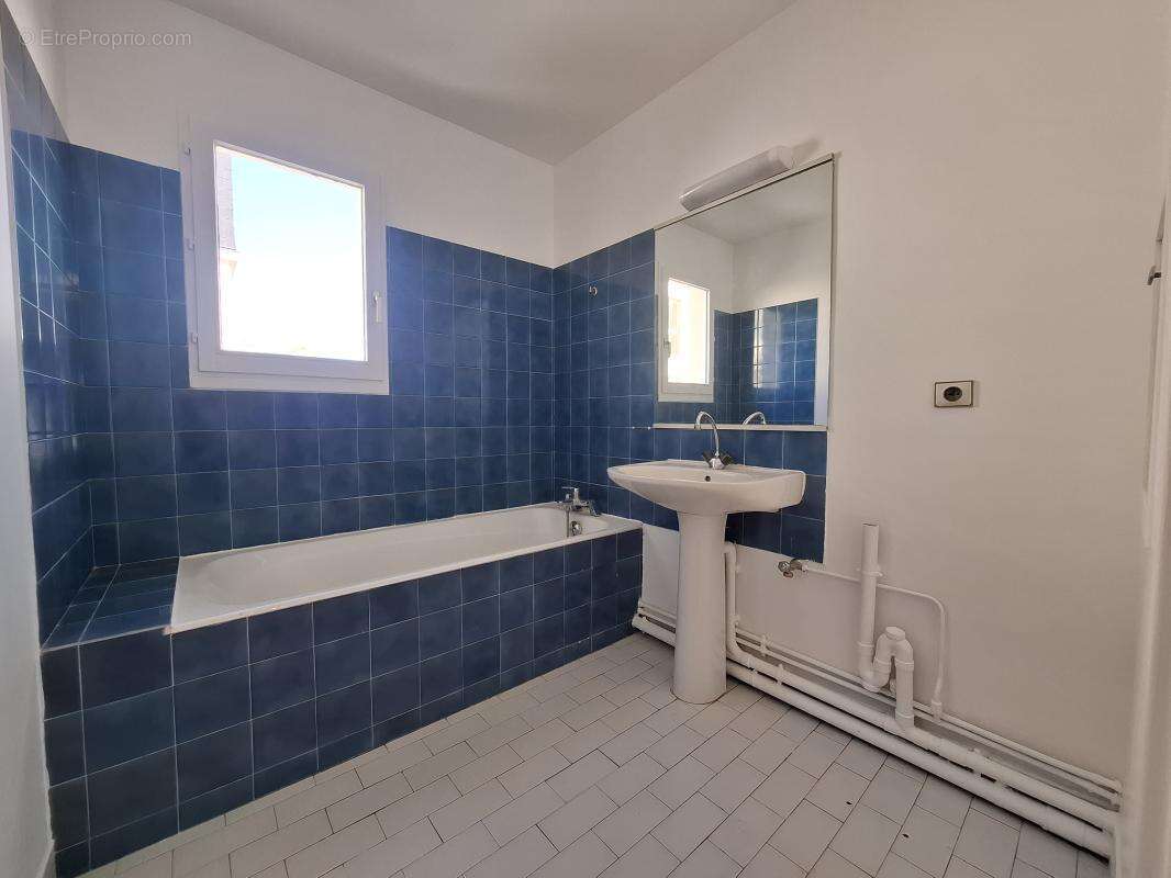 Appartement à LA GARENNE-COLOMBES