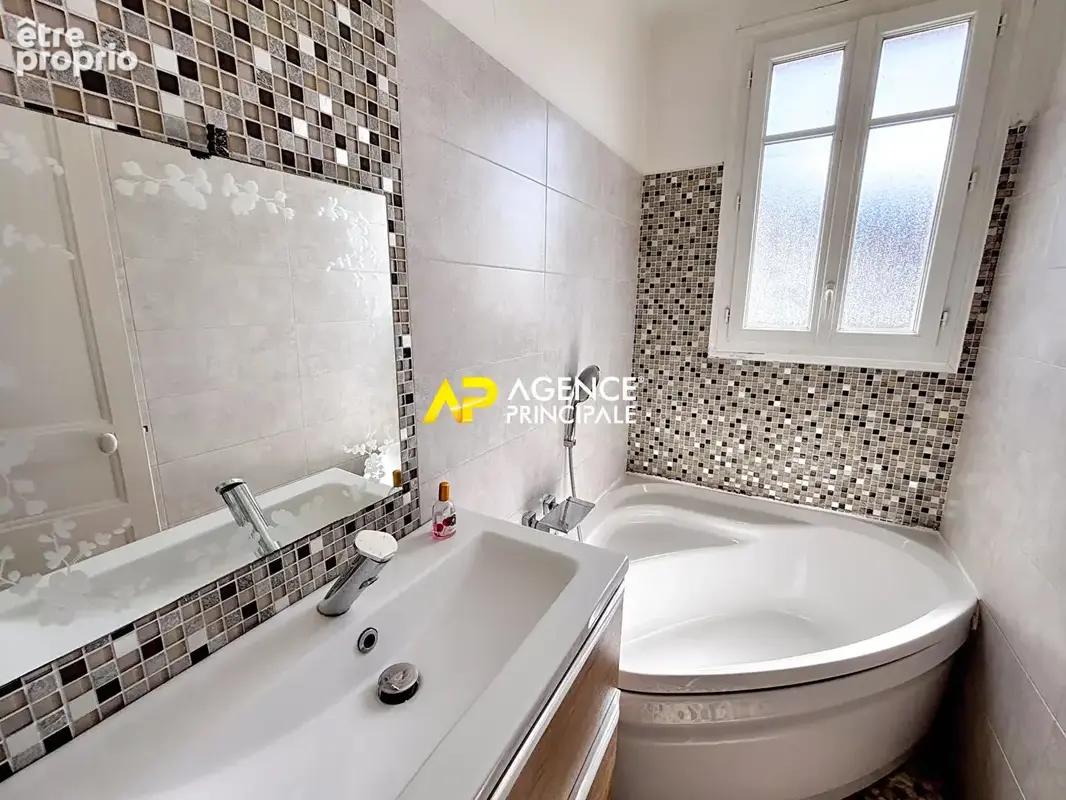 Sartrouville - La Croix Blanche - Maison 6 pièces 115 m² avec garage - photo 14