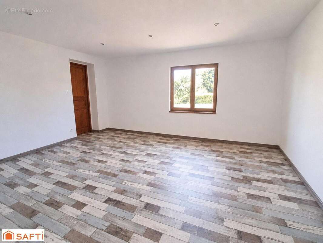 Maison 110 m² à Onans  - photo 5