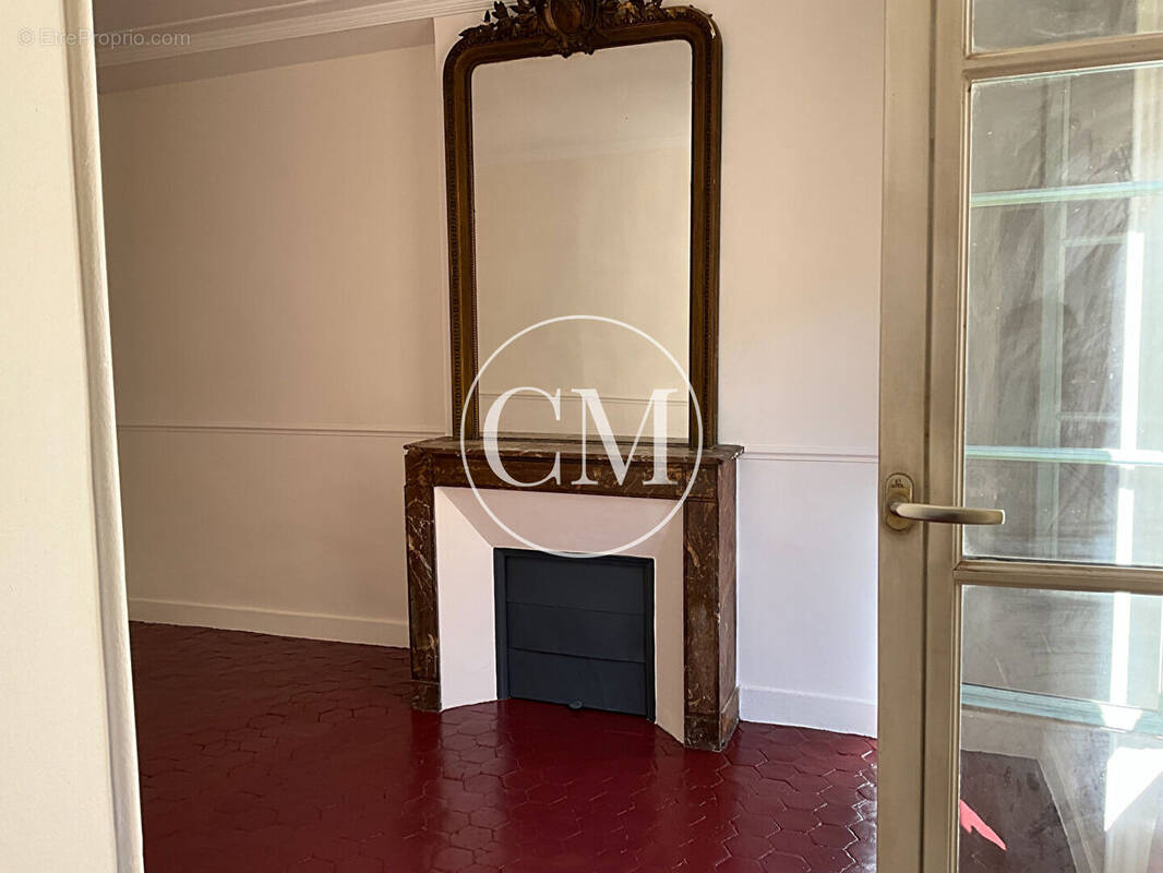 Appartement à VERSAILLES