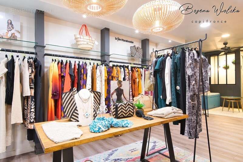 Commerce à SALON-DE-PROVENCE
