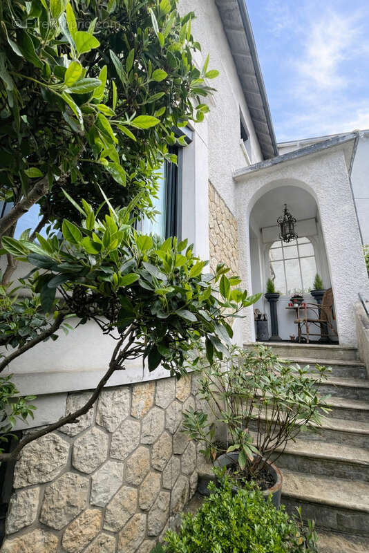 Maison 174 m² à Bourges  - photo 8