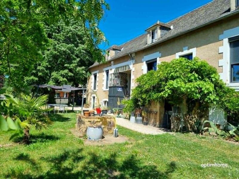 Maison à CUBLAC