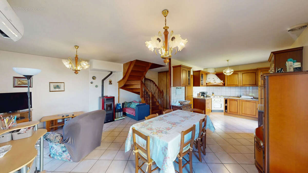 Maison T4 située sur la commune de Domène - photo 4