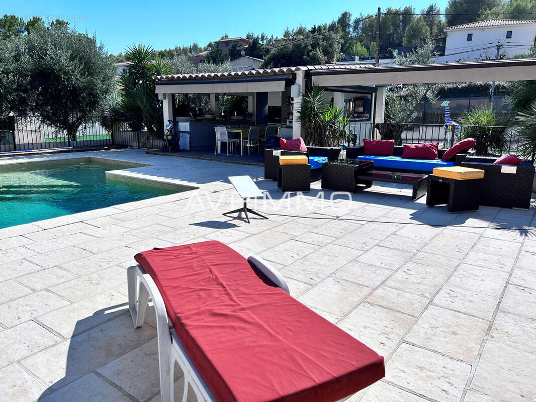 Maison à LA CADIERE-D'AZUR
