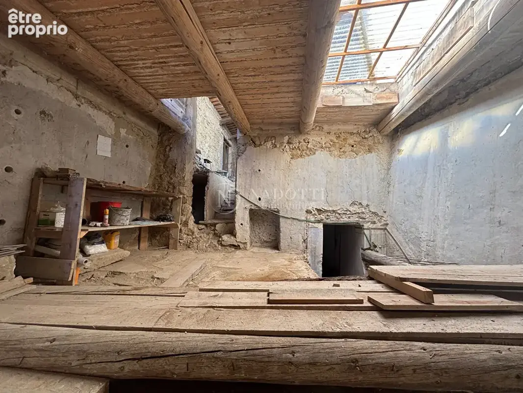 Maison de village A REHABILITER Cadenet 150 m2 - photo 6