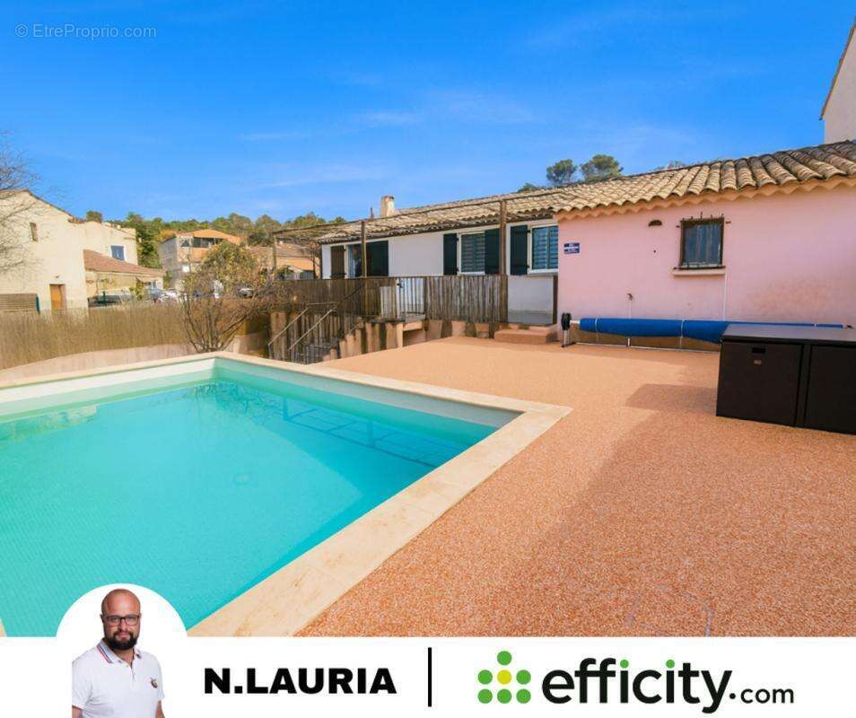 Maison à LA BASTIDE-DES-JOURDANS