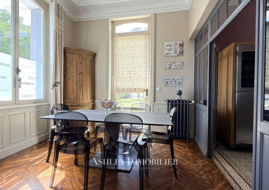 À vendre - rare maison charme 1930 - spa - jardin - 5 chambres - nieul-sur-mer - photo 10