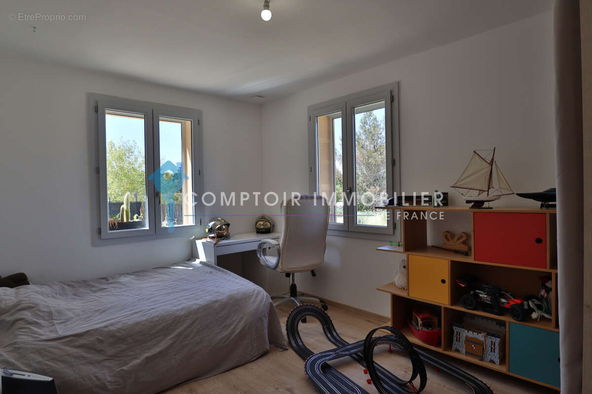 Maison à SAINT-SATURNIN-LES-APT