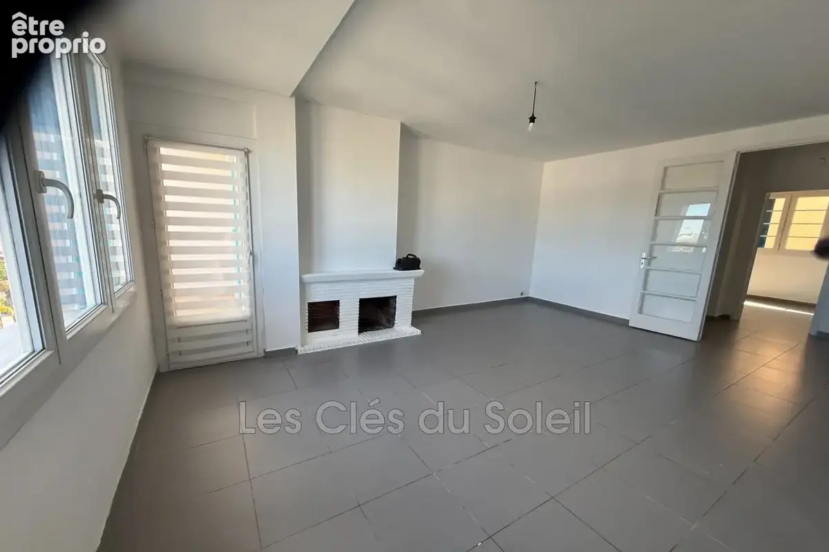 Appartement 3 pièces 76 m² à vendre à La Seyne-Sur-Mer (83500) - photo 3