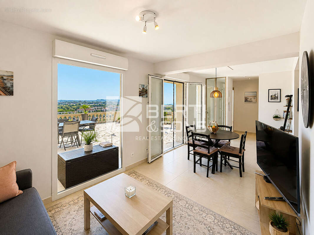 Exclusivite mandelieu appartement 3p 65m2 et 61m2 de terrasse vue mer - piscine - photo 2