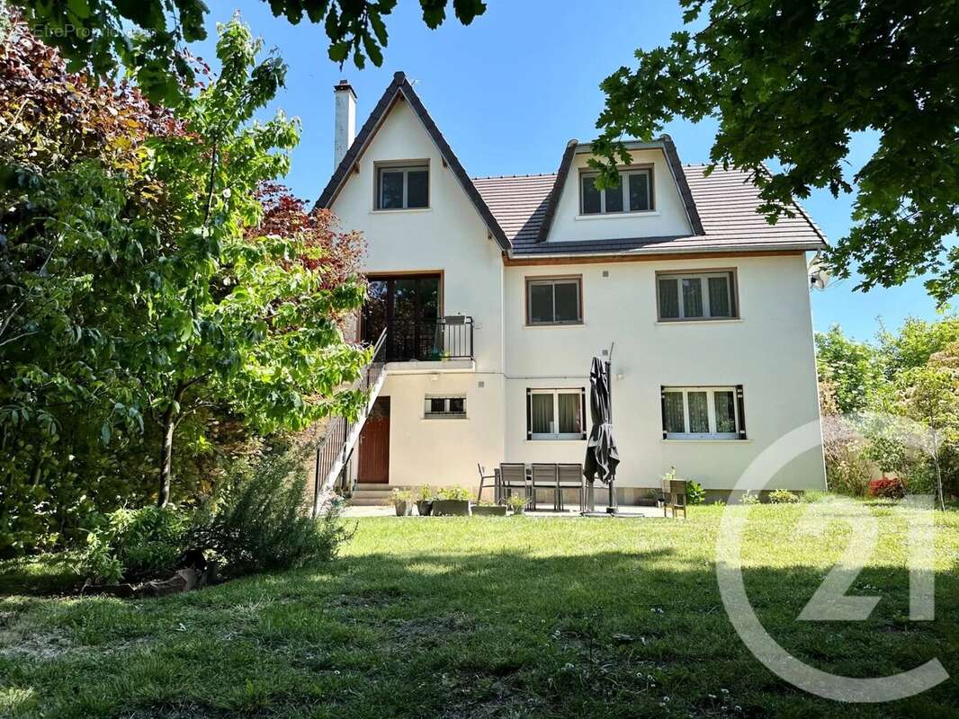 Maison à VILLIERS-SUR-MARNE