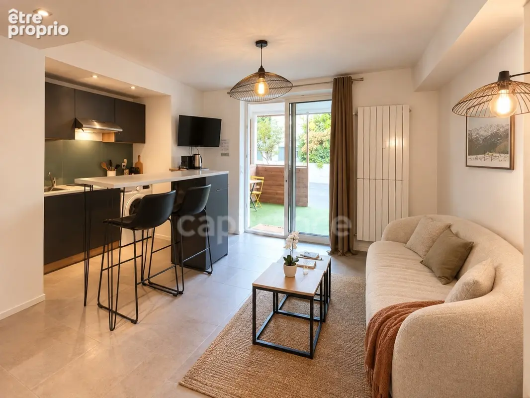 Appartement T2 RDC avec terrasse privative, parking, cave ARGELES-GAZOST - photo 1