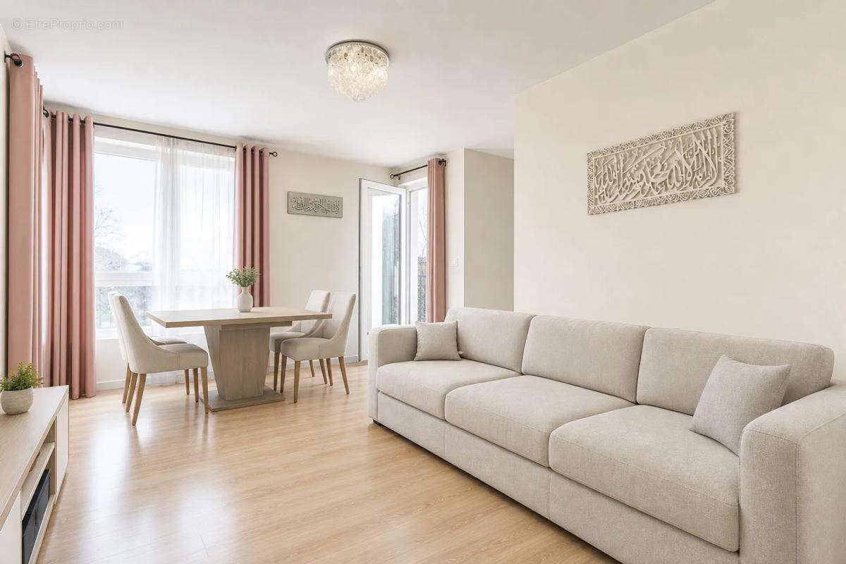 Appartement à DUGNY